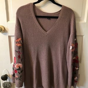 American Eagle embroidered sweater